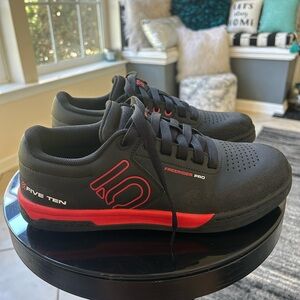 FIVE TEN Freerider Pro Men’s Flat Cycling Shoes